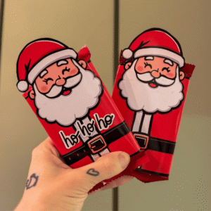 KitKat com cinta personalizada do Papai Noel